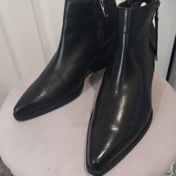 Sam Edelman Shoes - SAM EDELMAN BOOTIES 8.5